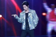 白鹿和王鹤棣最新爆料图片,时尚穿搭引热议，魅力四溢